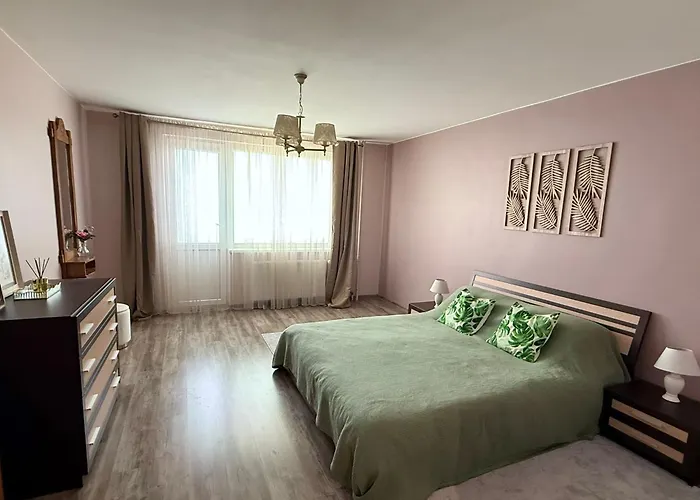 Modern Two Bedroom Apartament *